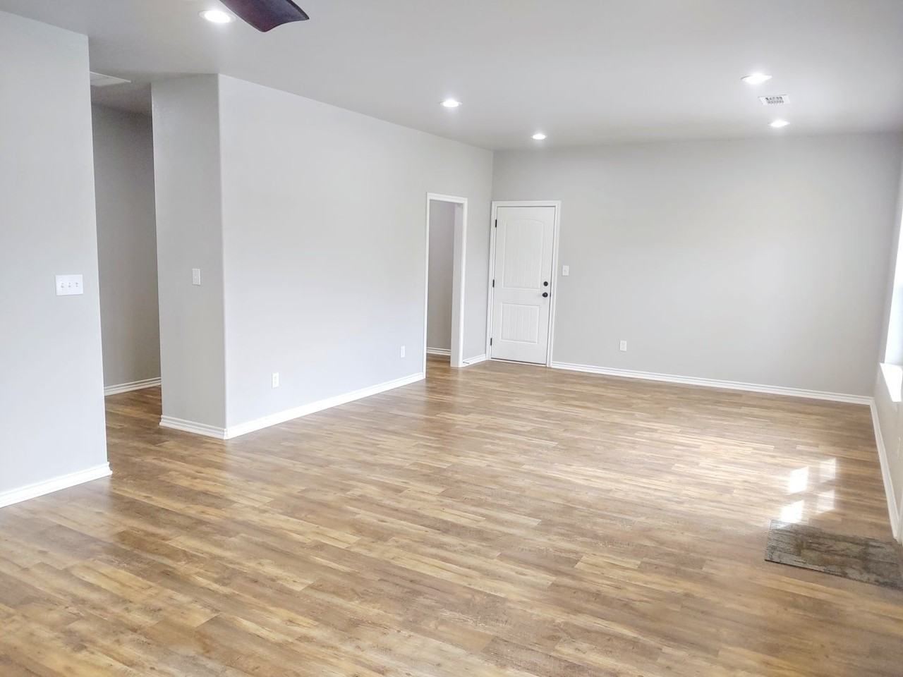 105 Kirkland St - Photo 4 of 29