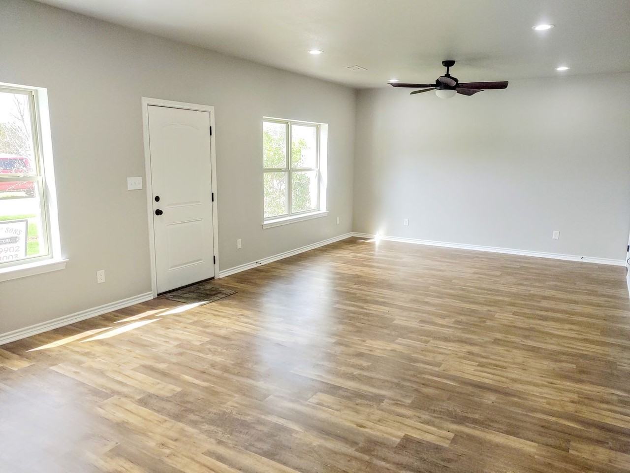 105 Kirkland St - Photo 6 of 29