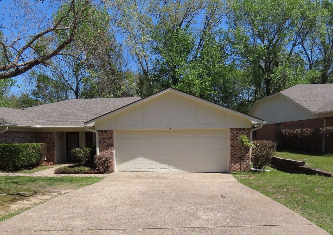 4404 Edinburgh Dr - Photo 2 of 17