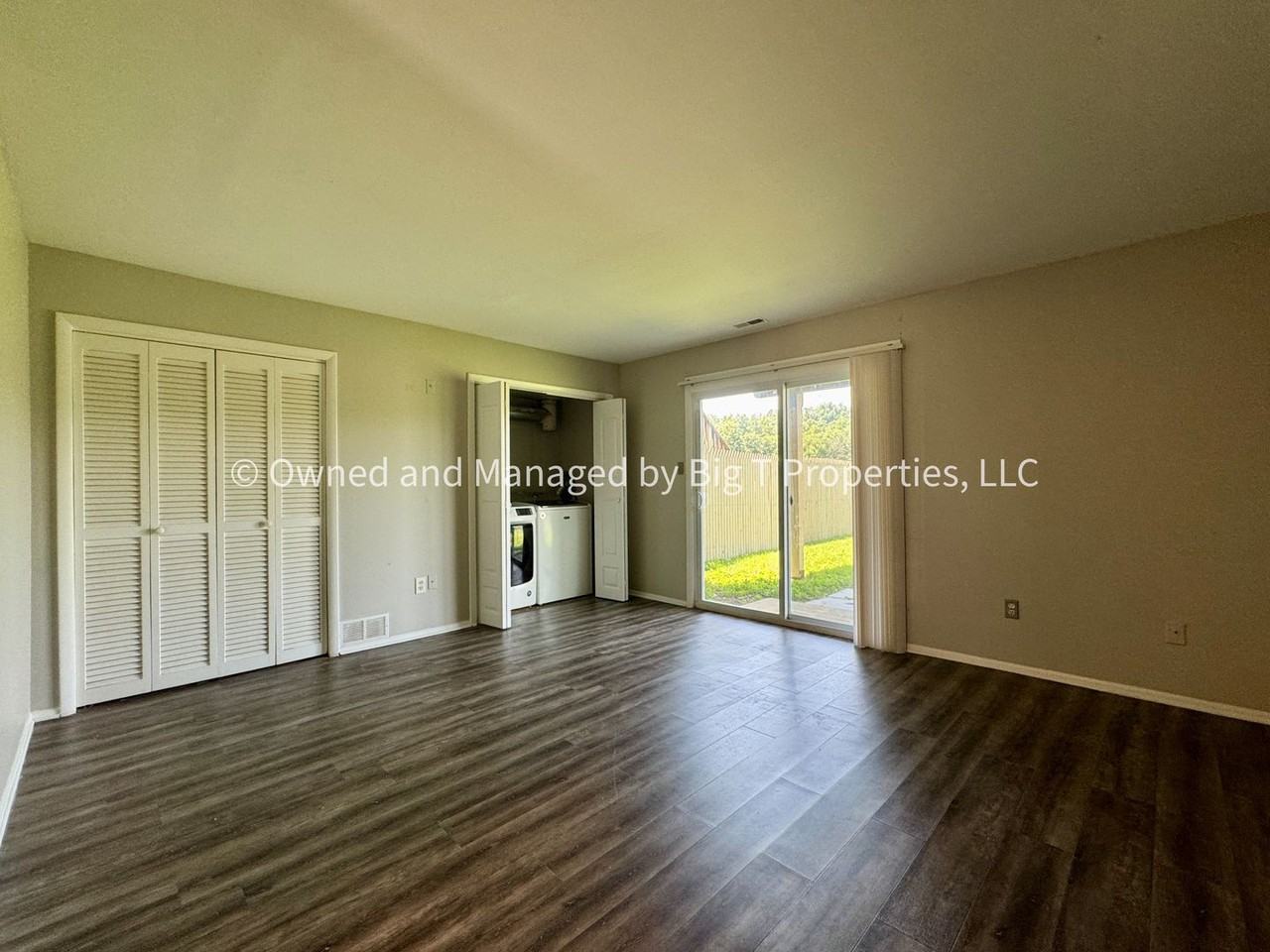 3032 Greenshire Ave - Photo 2 of 14