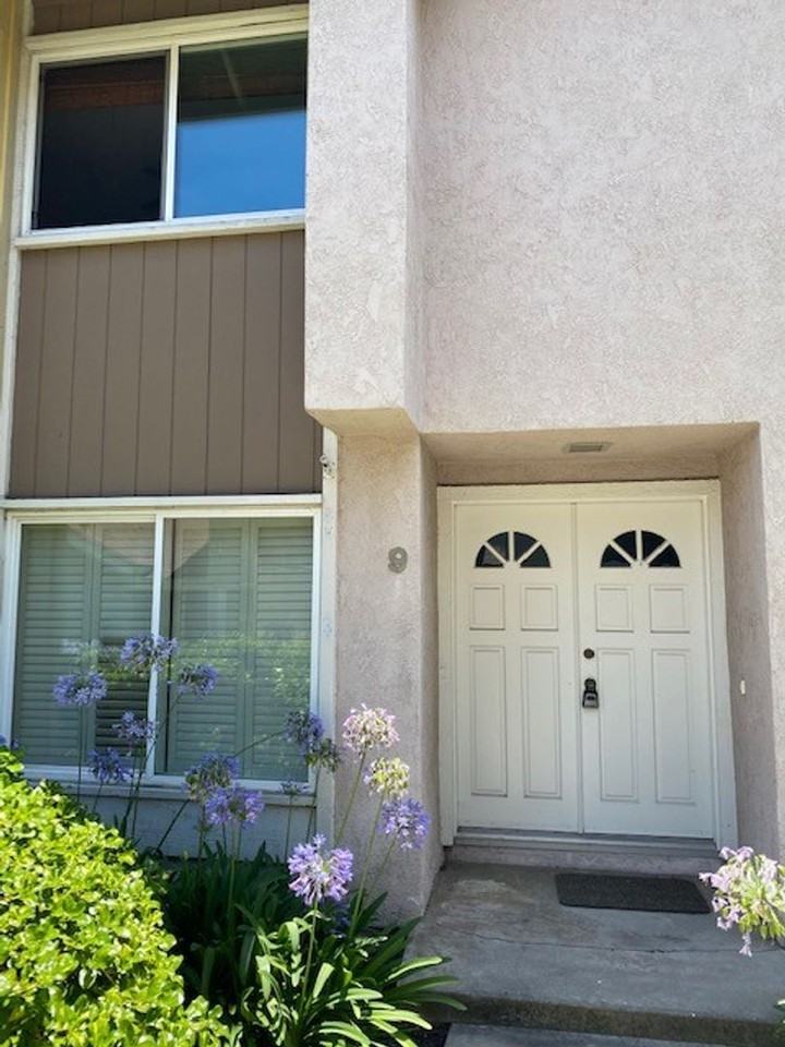 9 Goldenbush - Photo 3 of 50