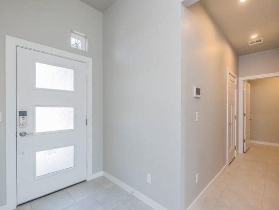 10608 Glover River Dr - Photo 5 of 30