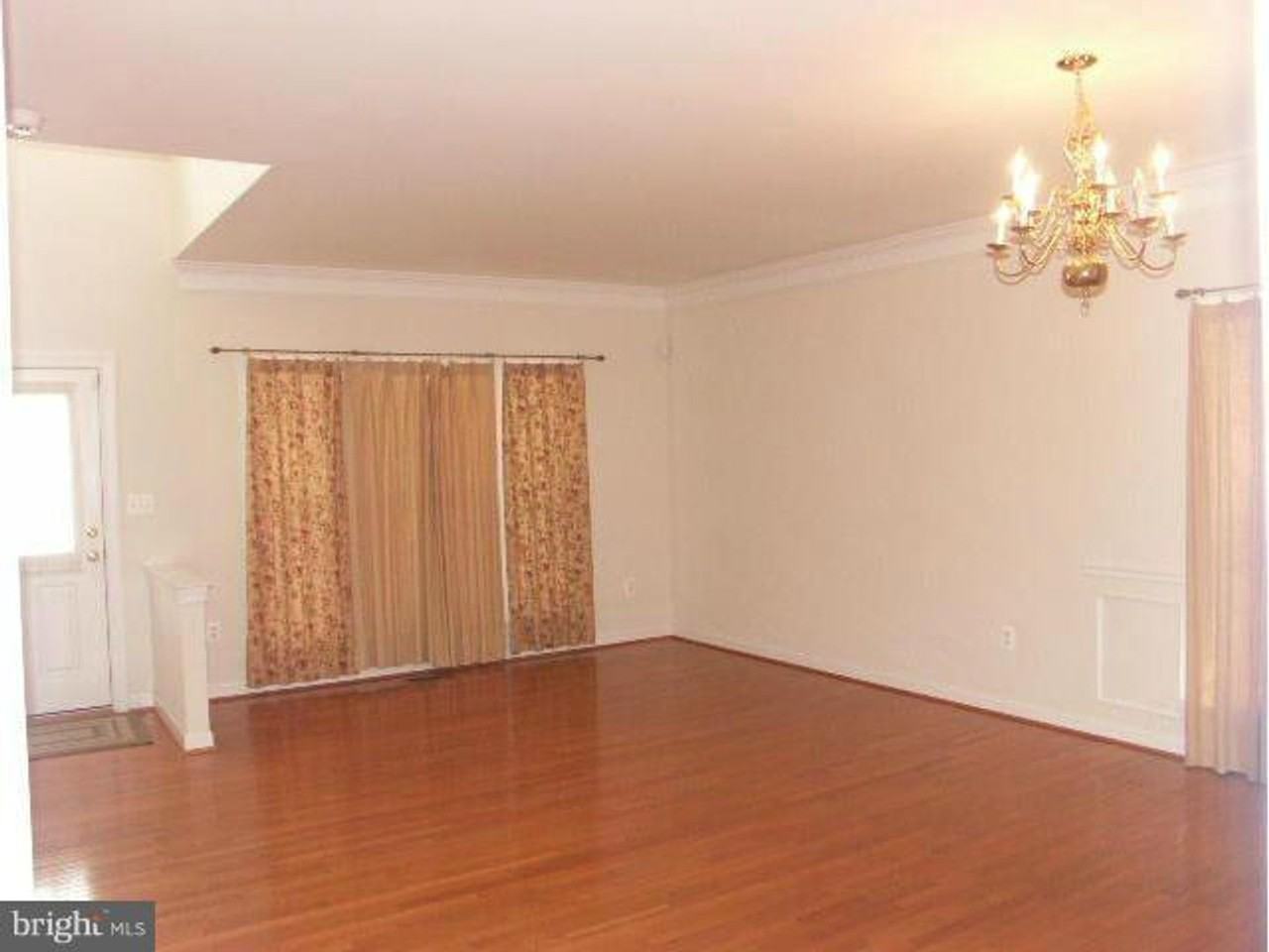 18486 Quantico Gateway Dr - Photo 3 of 9