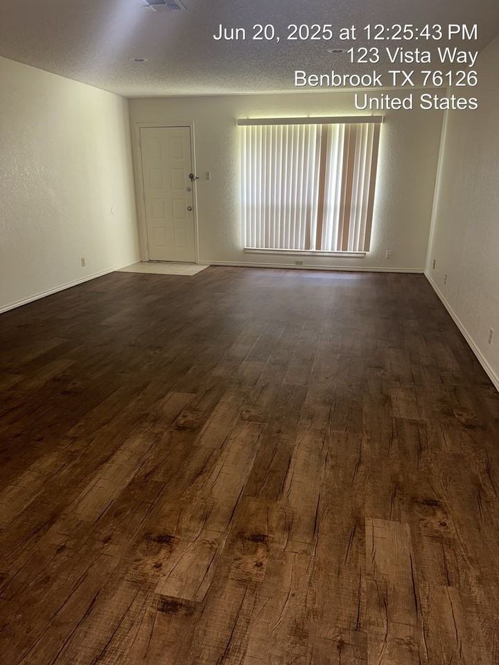 111 Vista Way - Photo 6 of 12