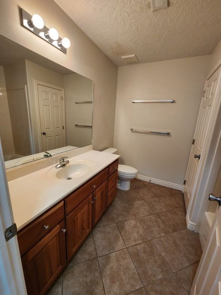 2155 W 700 S #23 - Photo 7 of 24