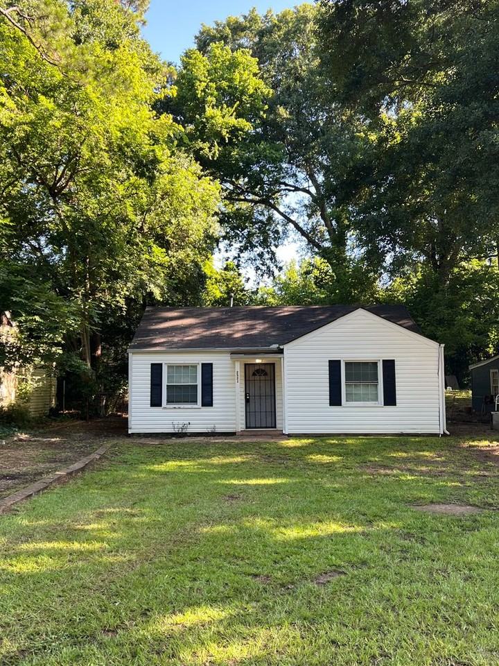 2521 Chestnut St - Photo 2 of 13