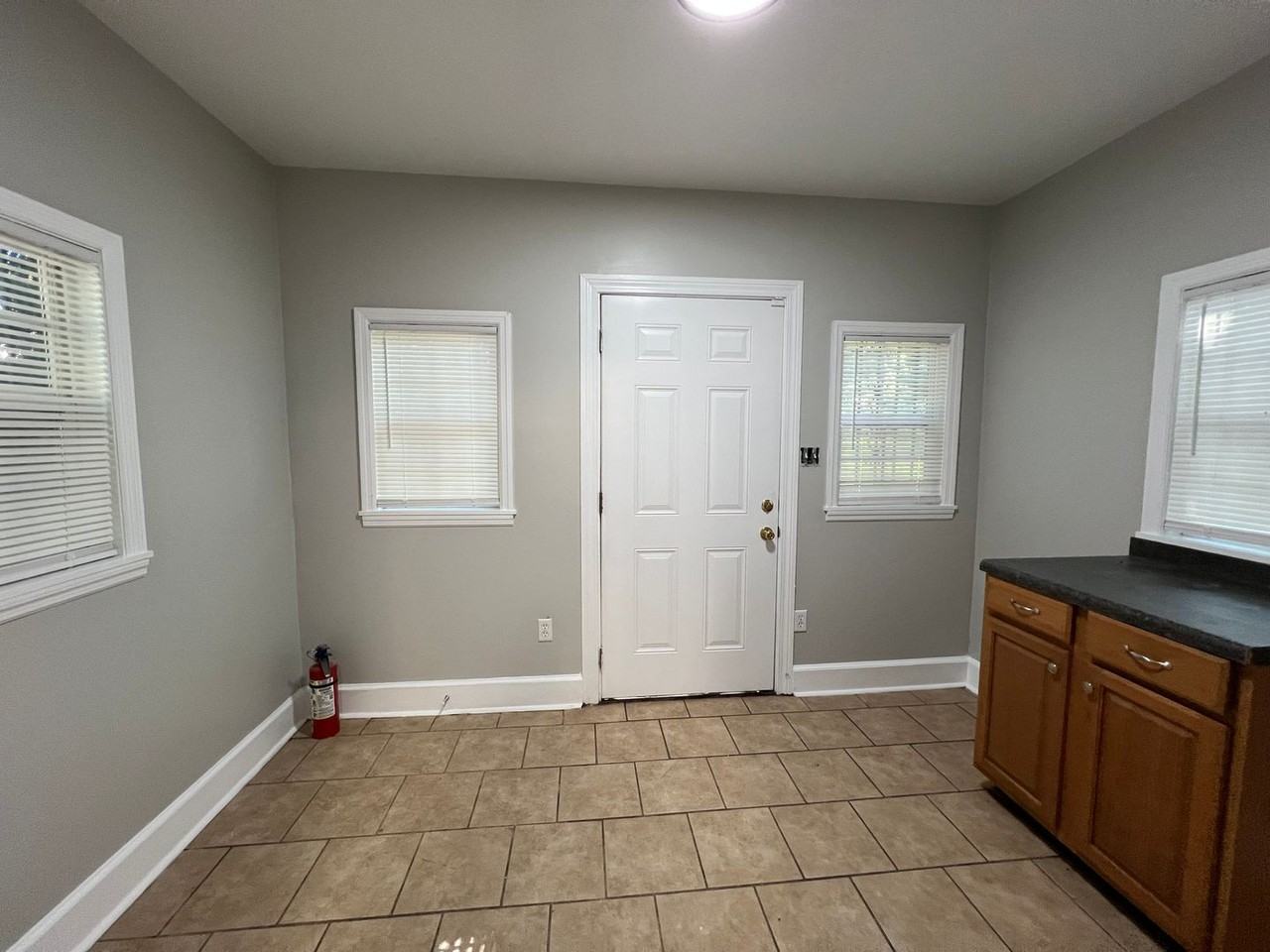 2521 Chestnut St - Photo 7 of 13