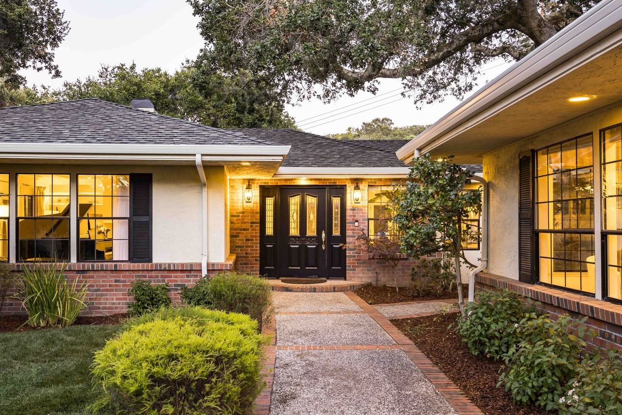 76 Melanie Ln - Photo 3 of 39