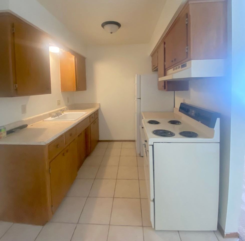 Hartland Apartments - Photo 4 of 9