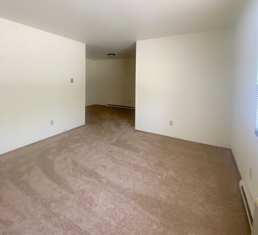 Hartland Apartments - Photo 6 of 9