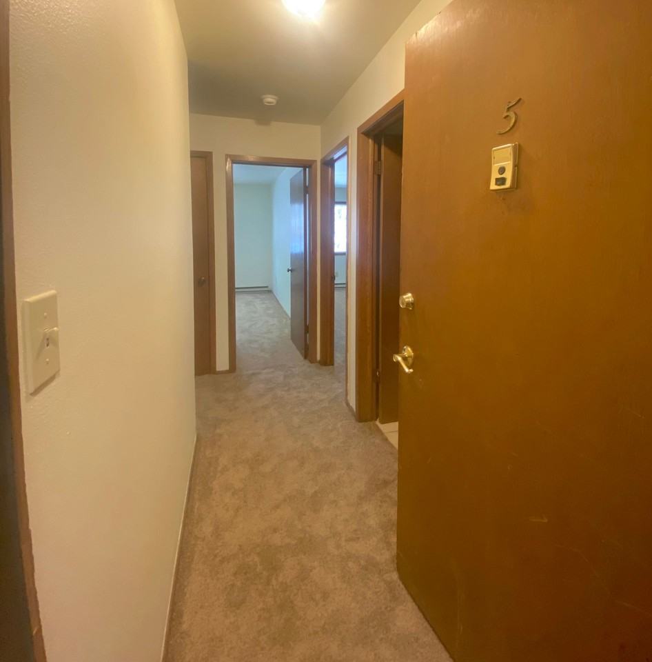 Hartland Apartments - Photo 2 of 10