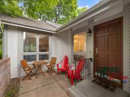 featured image of 636 Cheyenne Dr #5