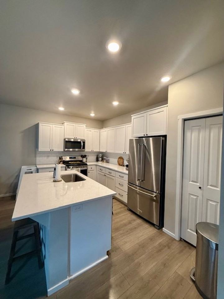 20639 Rolen Ave - Photo 4 of 26