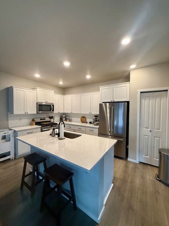 20639 Rolen Ave - Photo 5 of 26