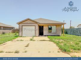 featured image of 3423 E 3rd Pl