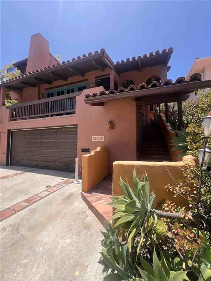 3120 Goldfinch St - Photo 2 of 20