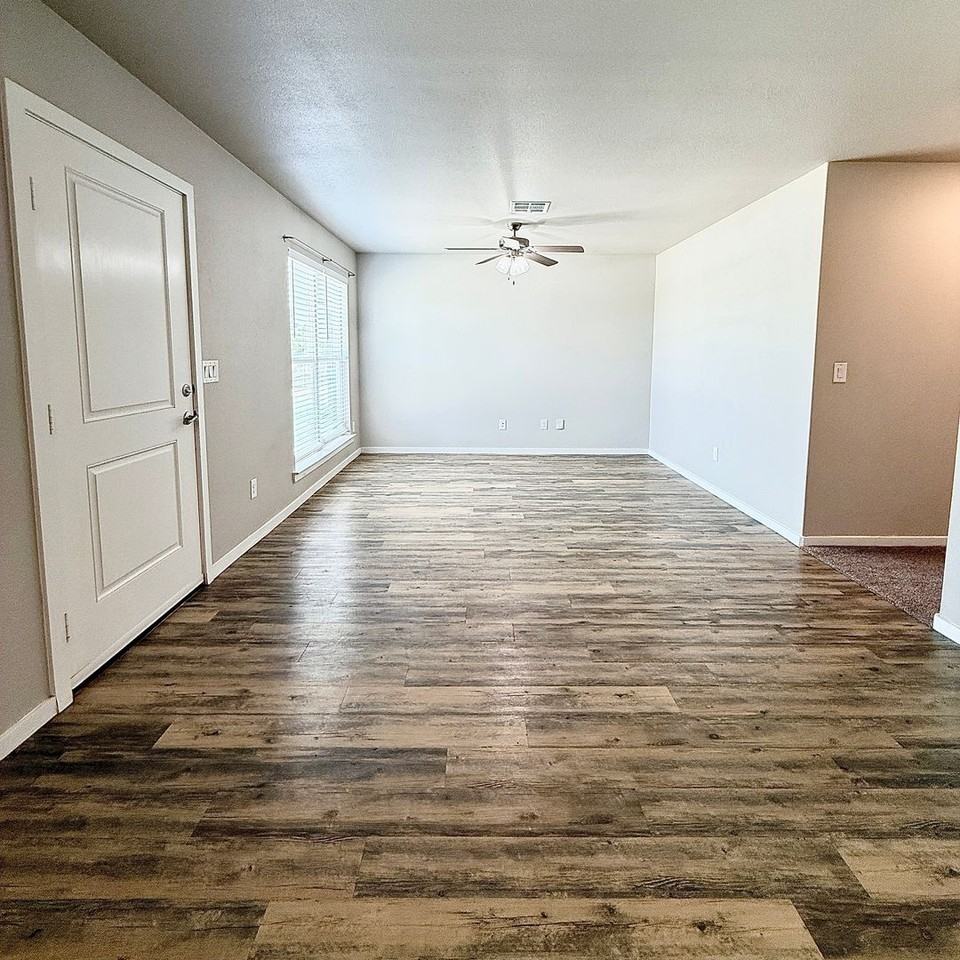 2603 Winfield Ave - Photo 3 of 17