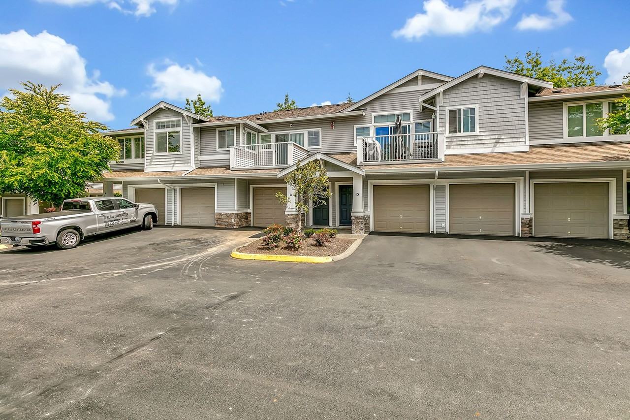 6330 Isaac Ave Se #C - Photo 2 of 23