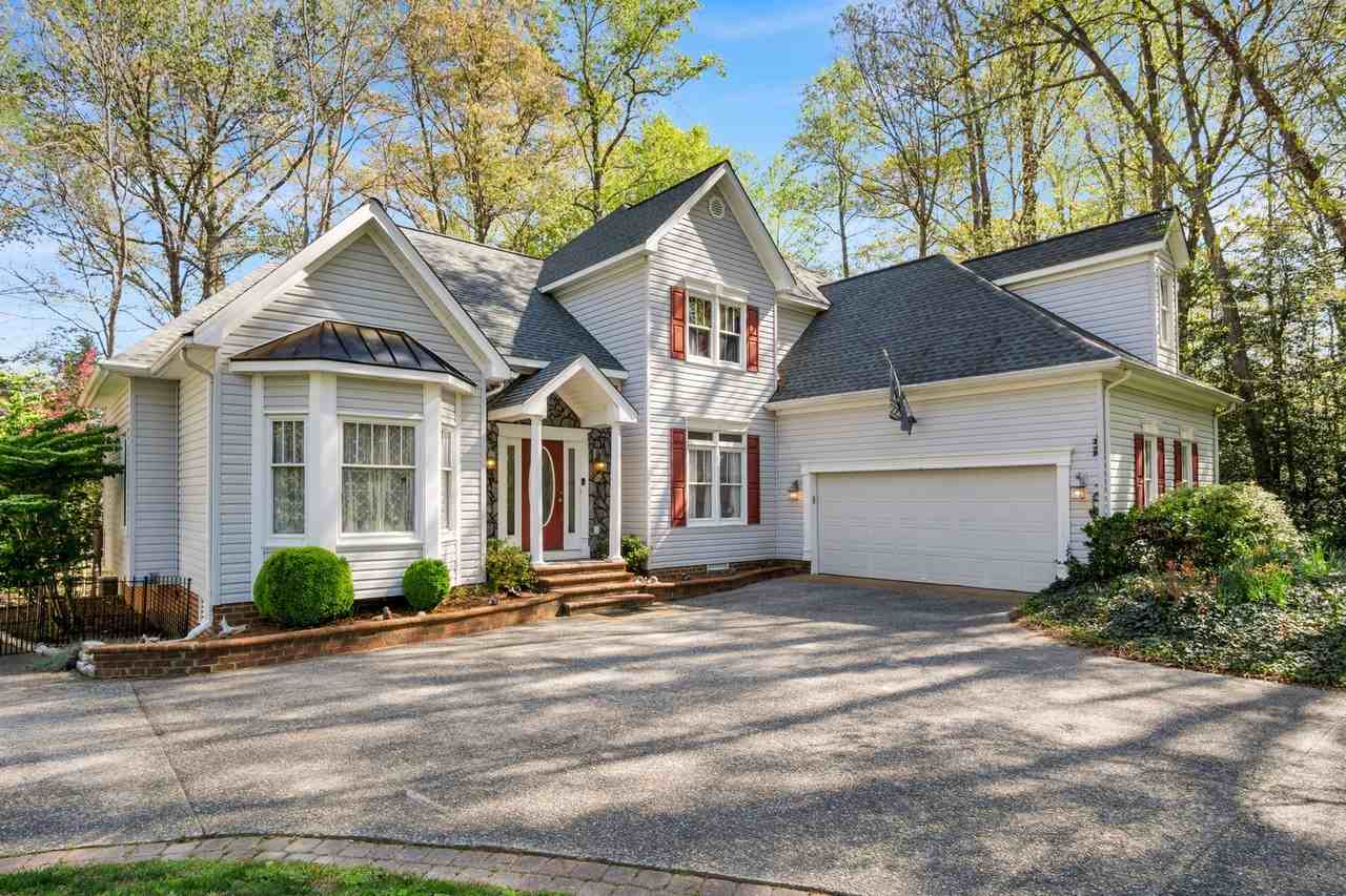 25 Riverboat Ln E - Photo 2 of 47