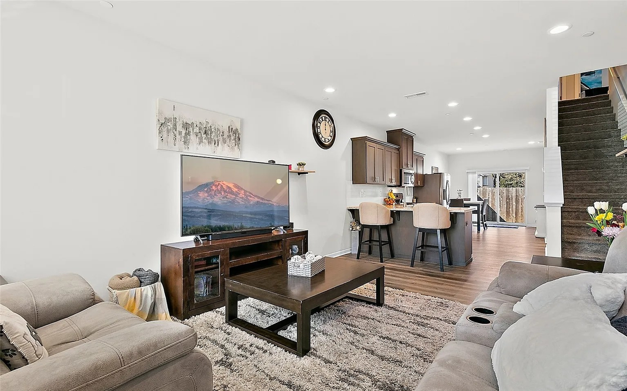 8624 62nd Avenue Ct Sw - Photo 3 of 27