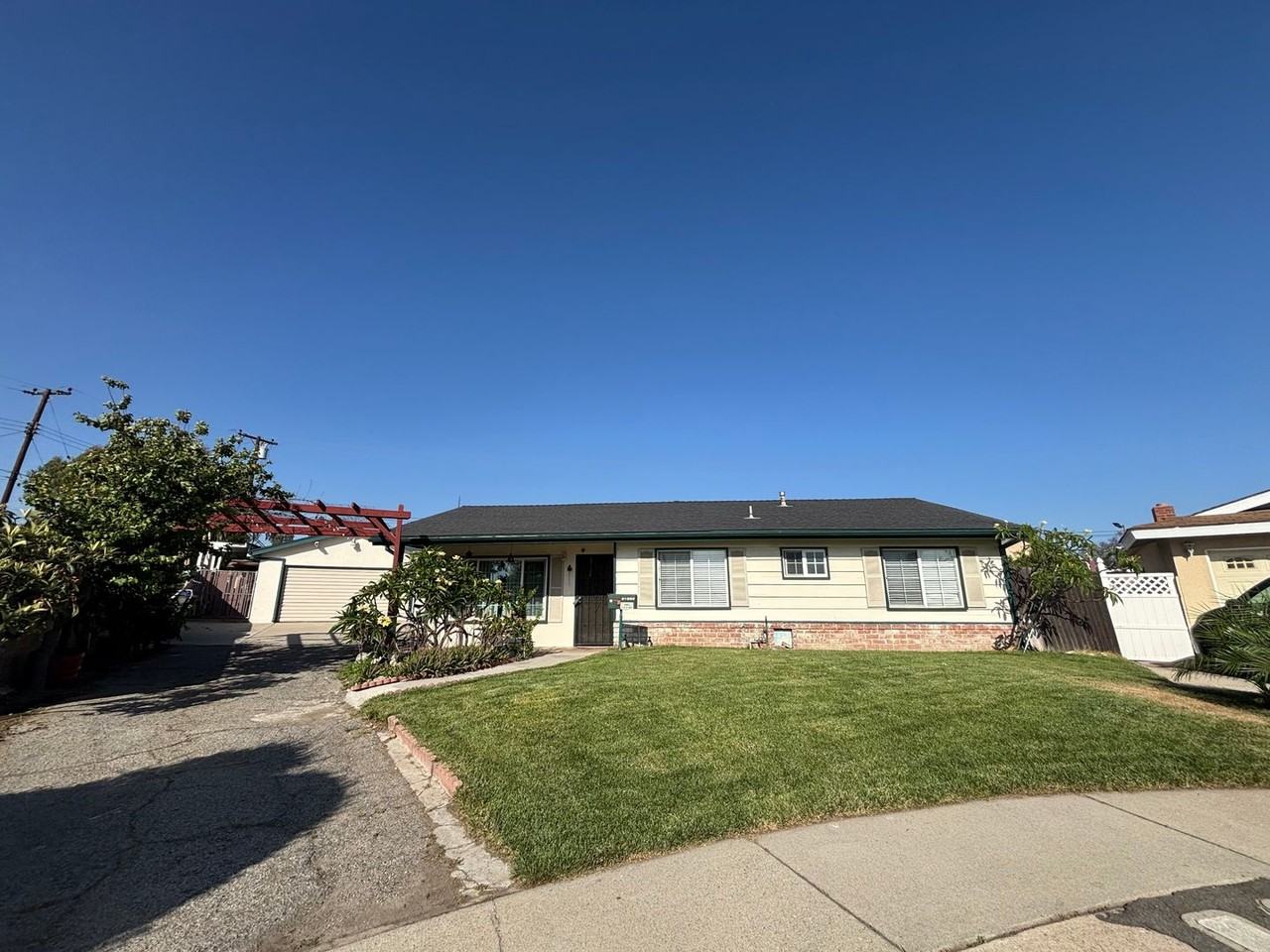 21363 E Calora St - Photo 2 of 26