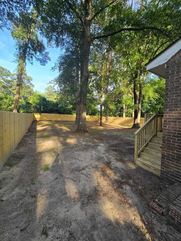 1106 Sherwood Dr - Photo 4 of 22