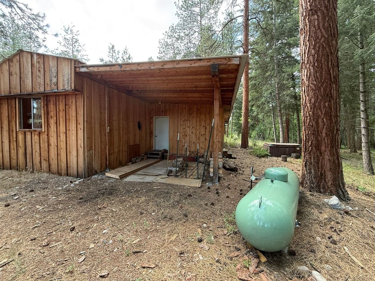 1945 Middle Bear Creek Rd - Photo 3 of 26