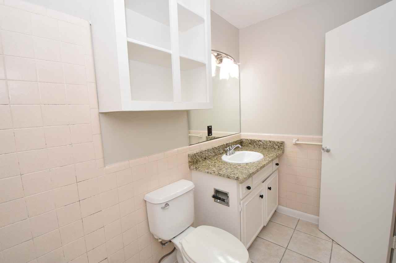 2404 Longview St #103 - Photo 3 of 12