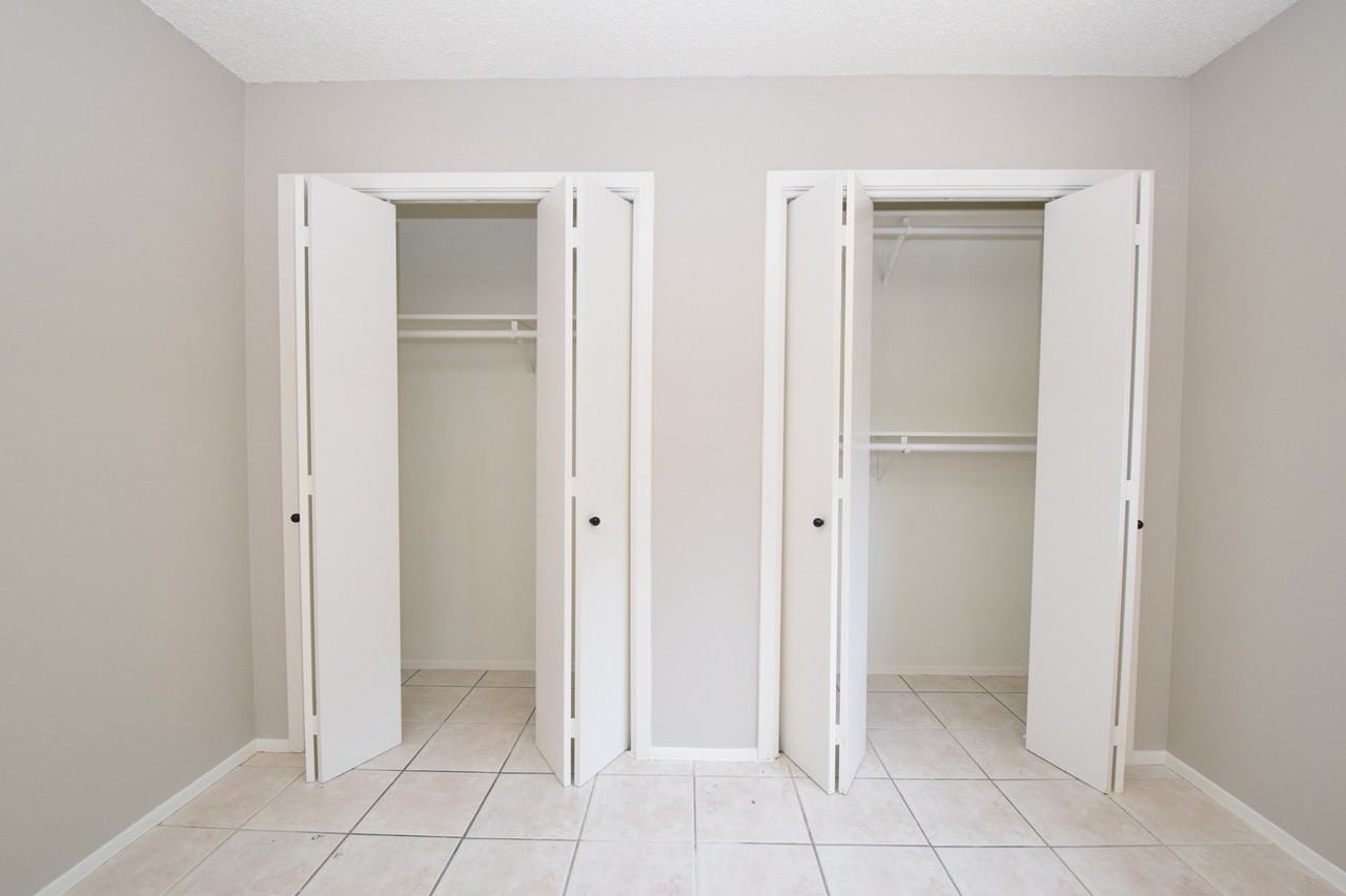2404 Longview St #103 - Photo 4 of 12