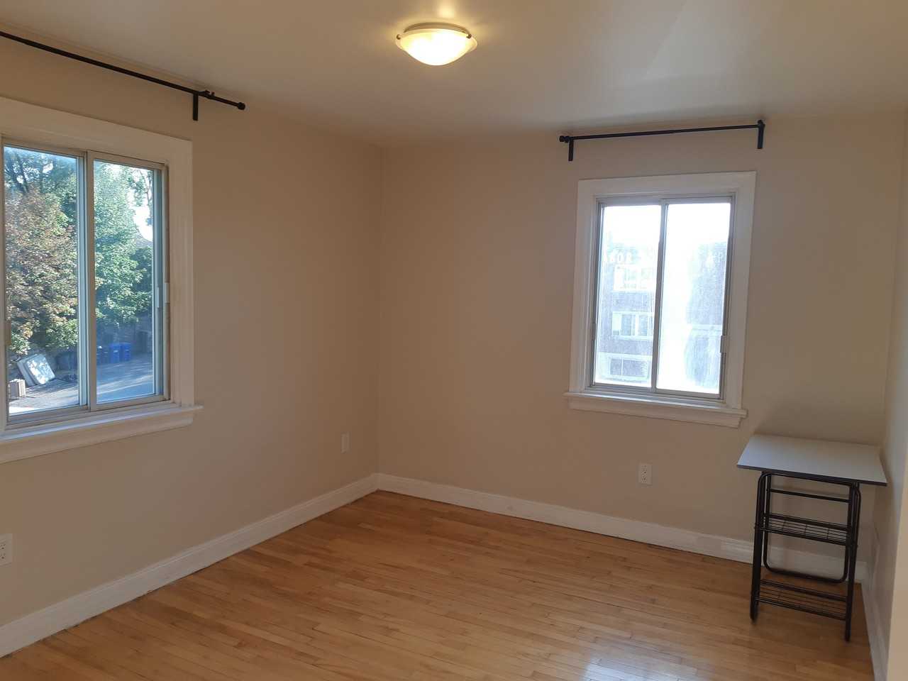 125 St. Denis Street---- - Photo 6 of 6