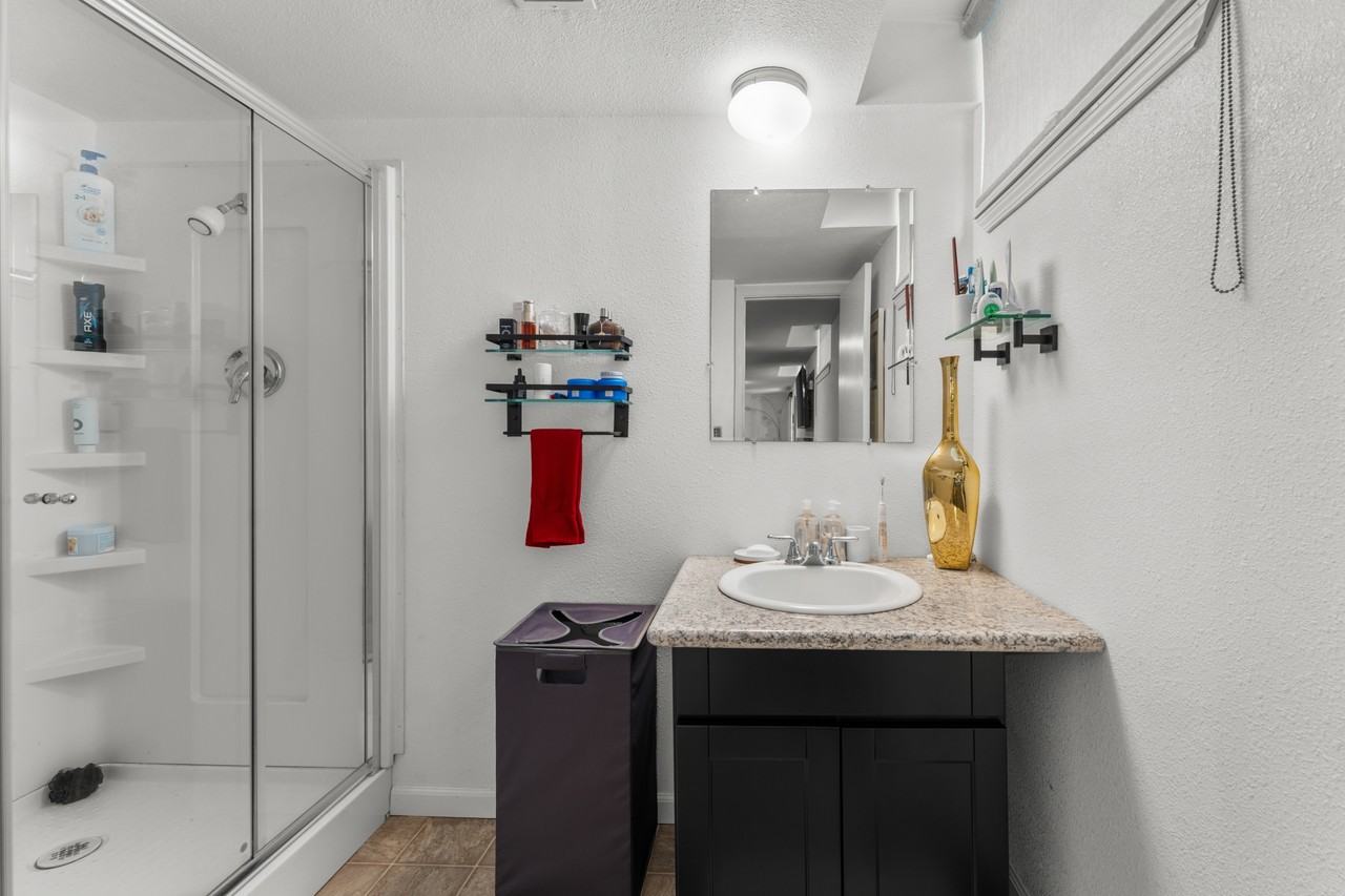 3407 Se Steele St #B - Photo 2 of 22