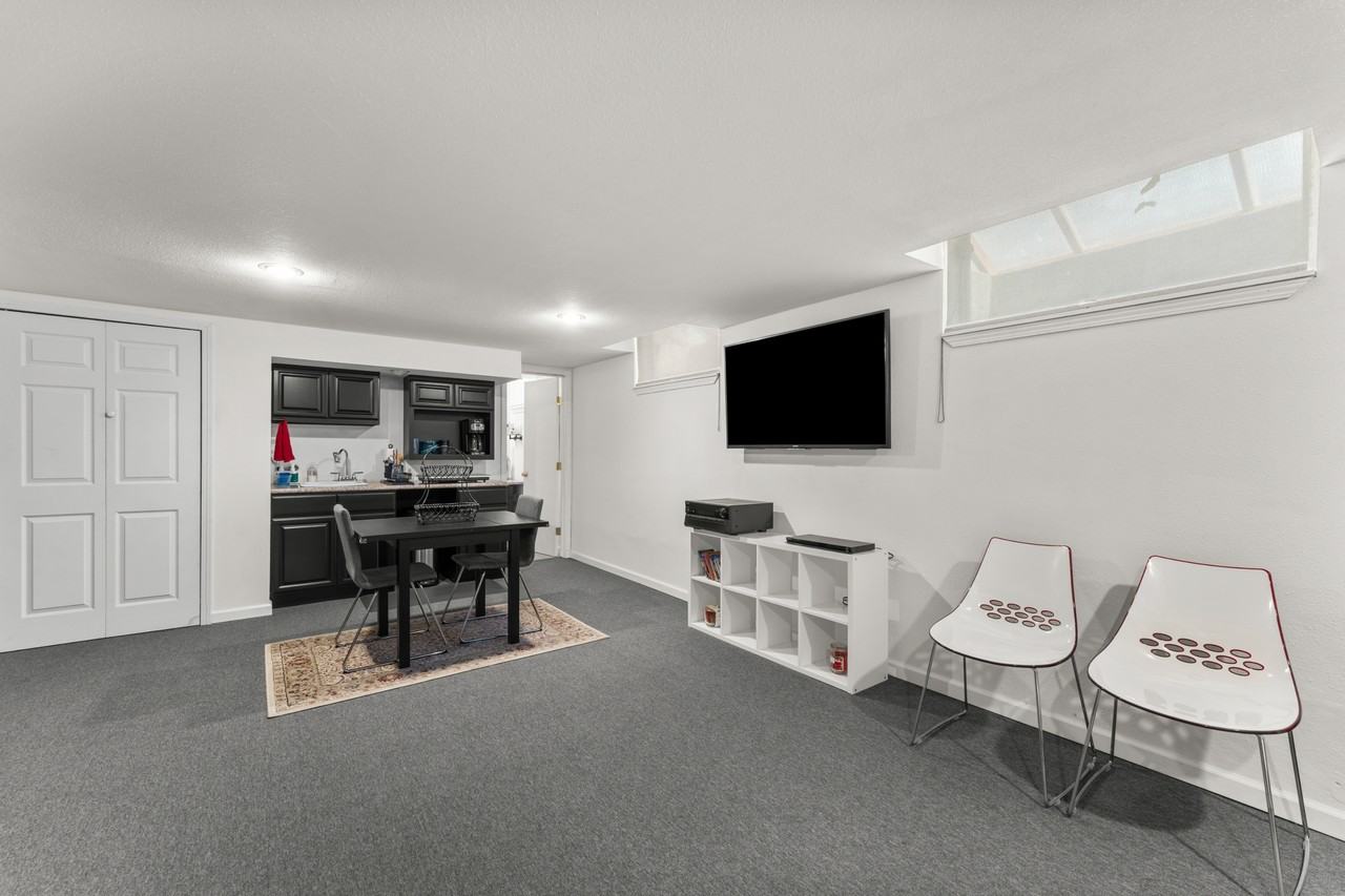 3407 Se Steele St #B - Photo 2 of 22