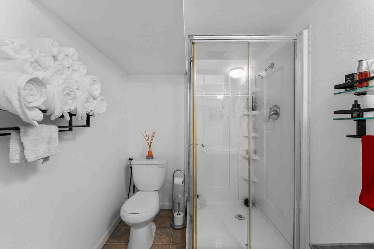 3407 Se Steele St #B - Photo 6 of 22