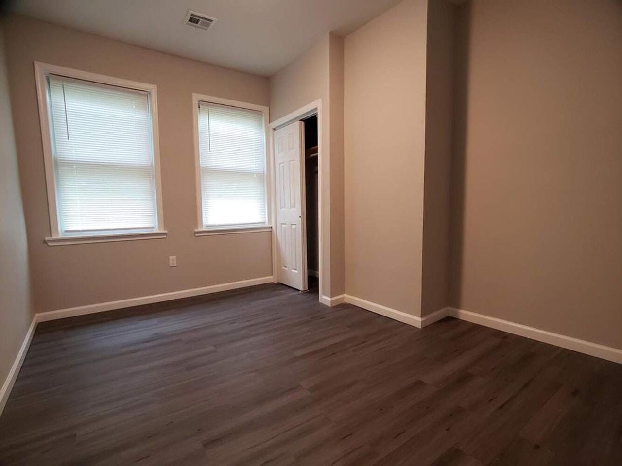 23 Bayview Avenue - Photo 2 of 10