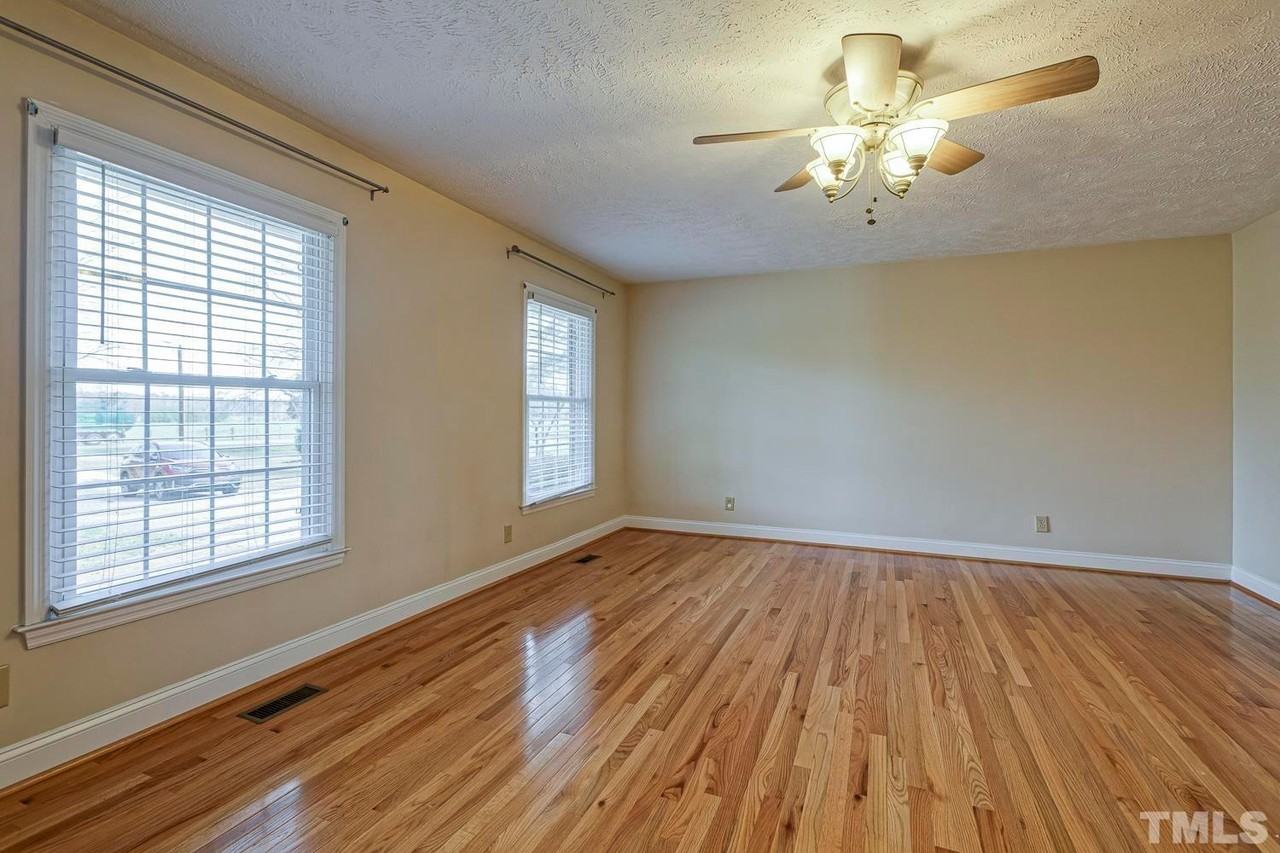 4610 Linden Rd - Photo 5 of 26