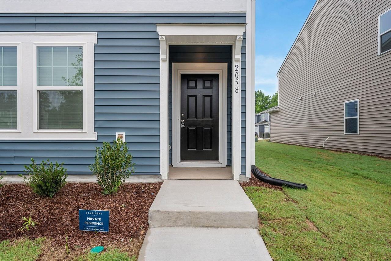 2058 Glen Crossing Dr - Photo 4 of 29