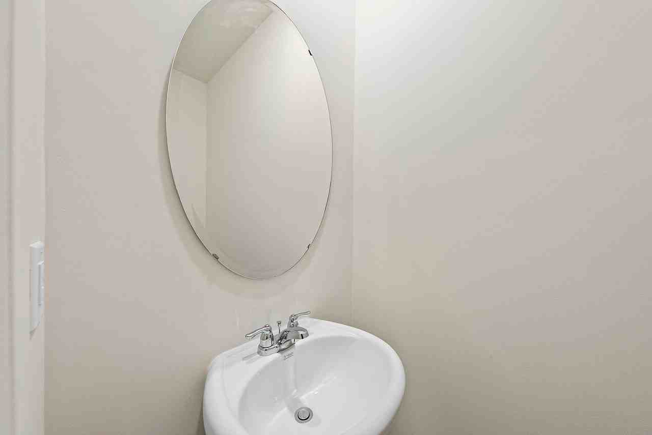 2058 Glen Crossing Dr - Photo 6 of 29