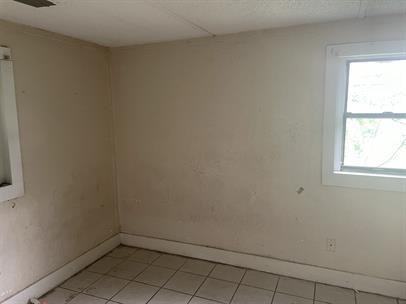 10 Lenox Ct - Photo 2 of 16