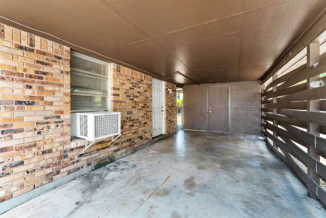 218 E Villaret Blvd - Photo 4 of 21