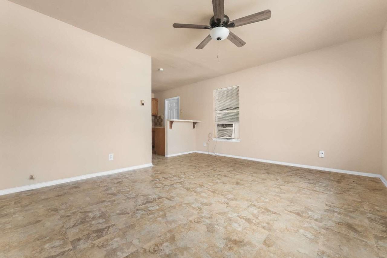218 E Villaret Blvd - Photo 5 of 21