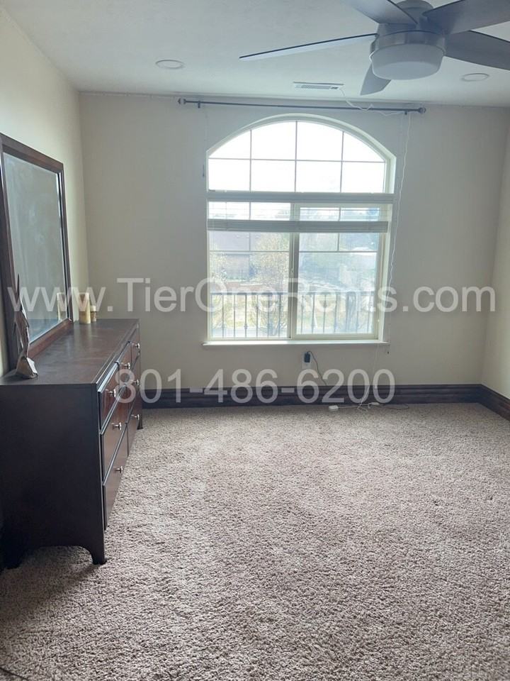 11676 S Groves Meadow Cir - Photo 6 of 7