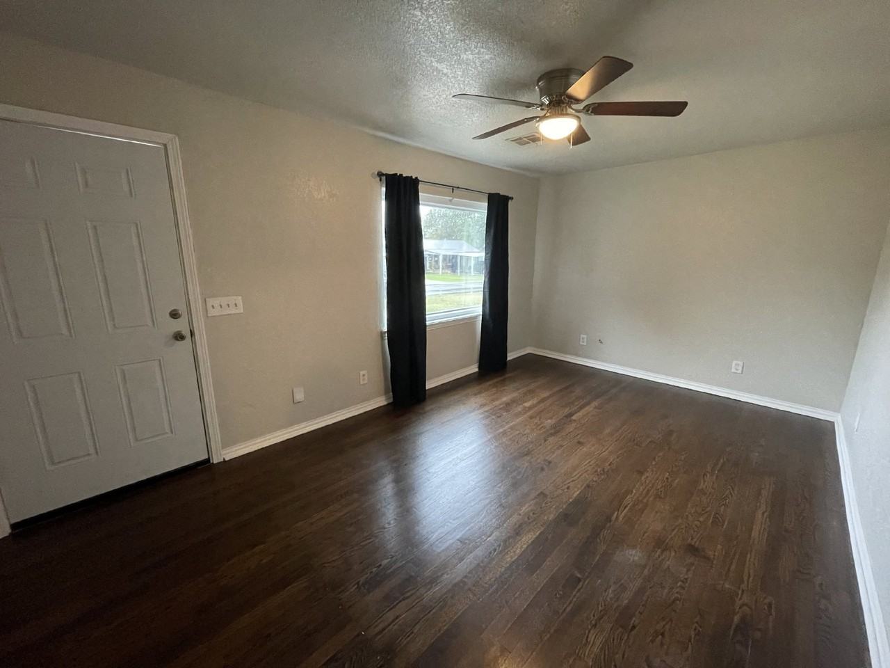 519 Foster Pl - Photo 2 of 24