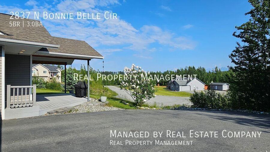 2837 N Bonnie Belle Cir - Photo 2 of 33