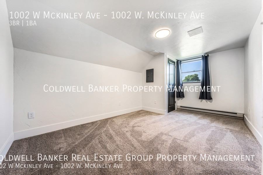 1002 W Mckinley Ave - Photo 2 of 17