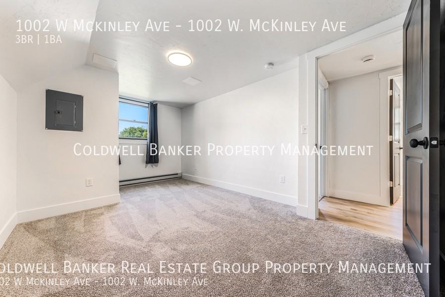 1002 W Mckinley Ave - Photo 3 of 17