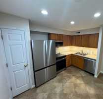 featured image of 1996 Greenglen Dr #103