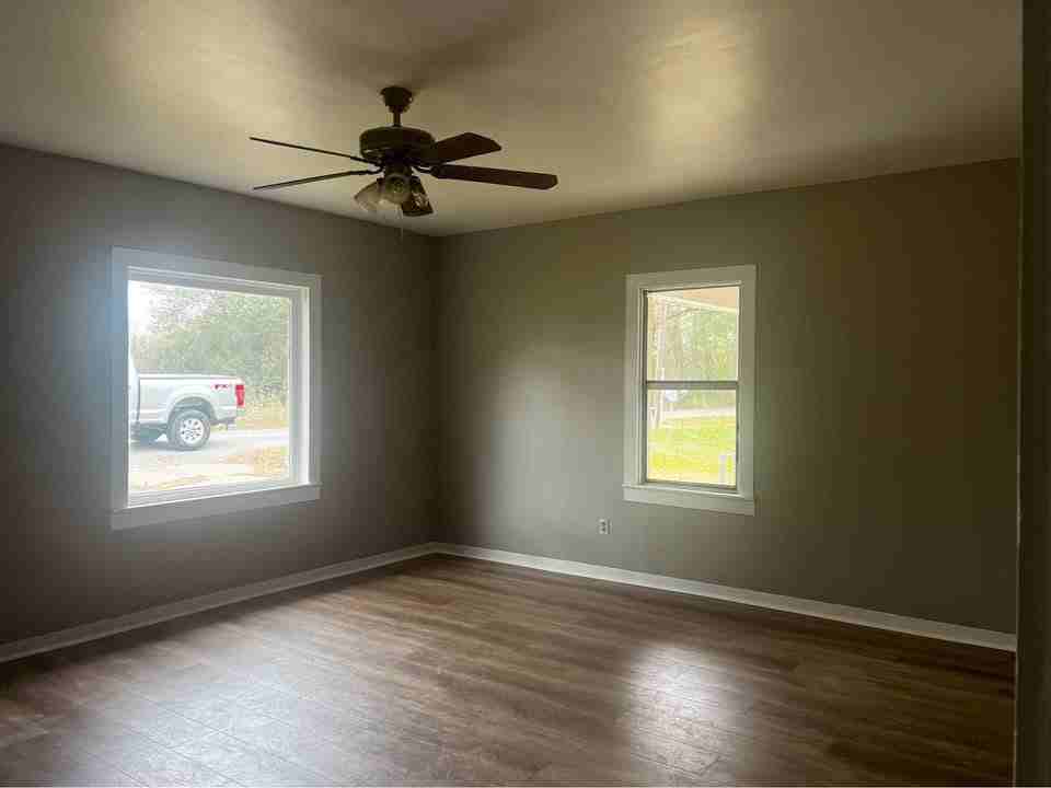 205 Theo St #NA - Photo 2 of 12