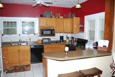 614 N Crawford Ave #NA - Photo 3 of 22