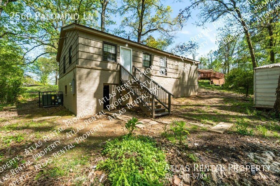 2560 Palomino Ln - Photo 3 of 19