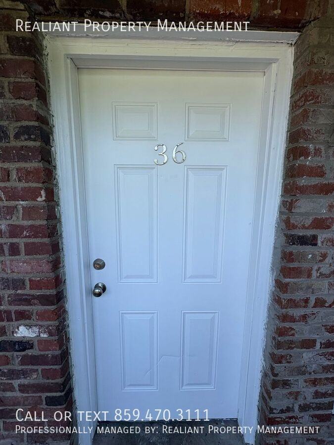 2021 Cambridge Dr #36